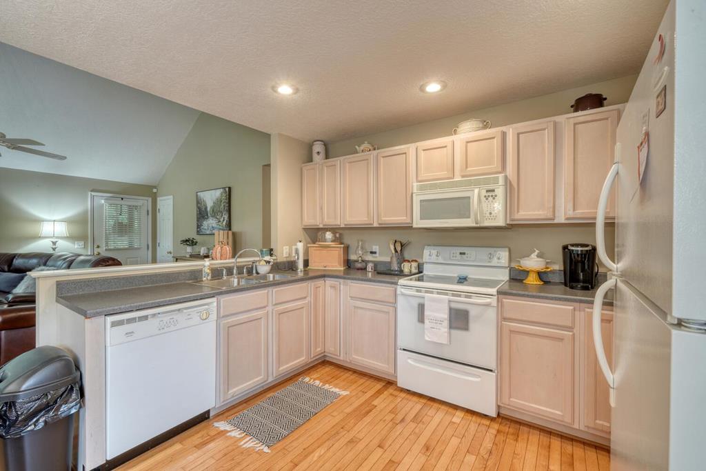 419484 Hiawassee Residential