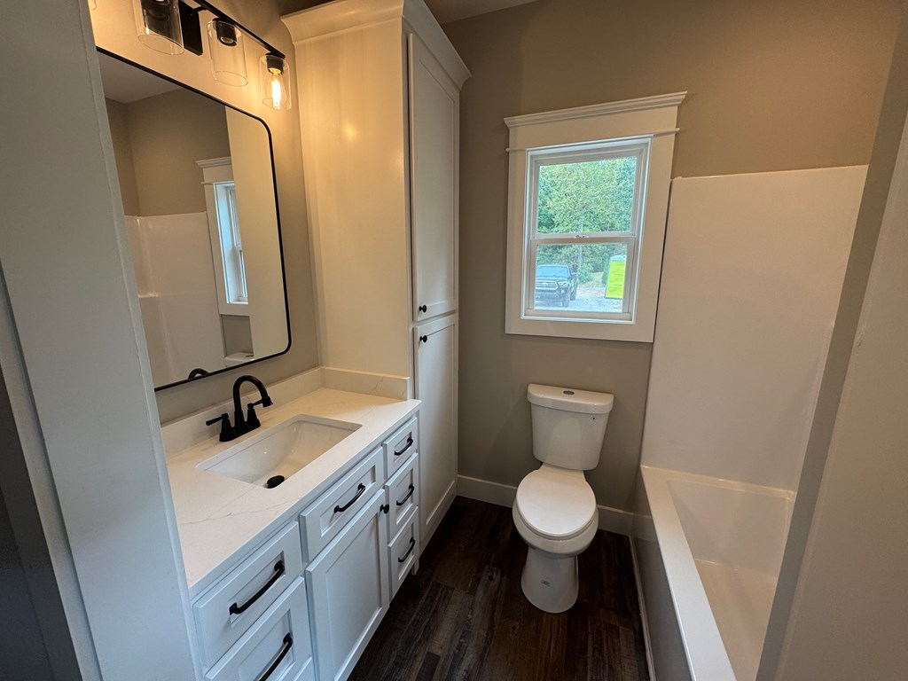 419499 Hayesville Residential