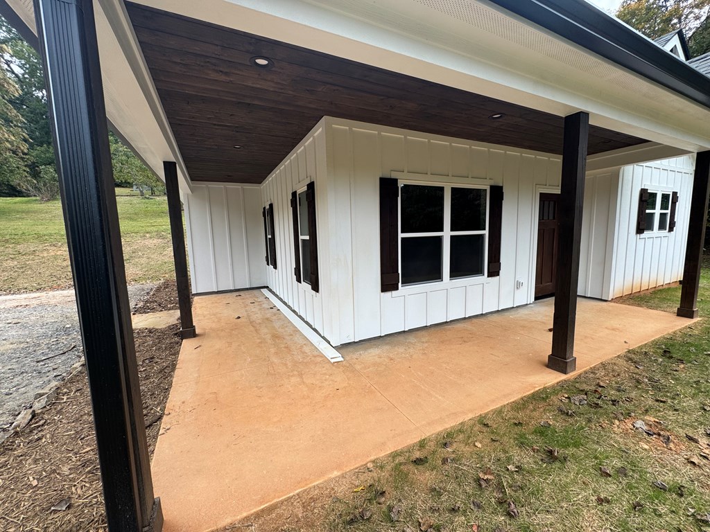 419499 Hayesville Residential