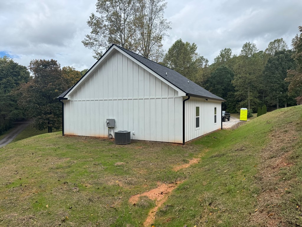 419499 Hayesville Residential