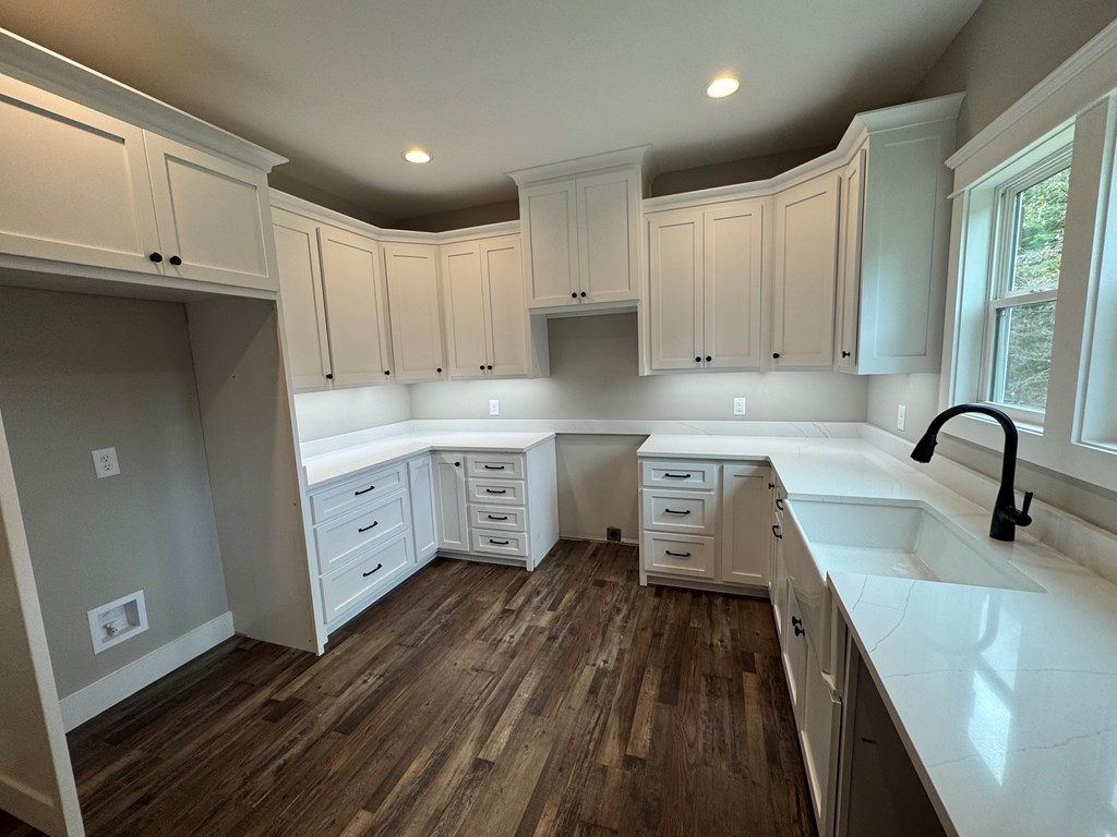 419499 Hayesville Residential