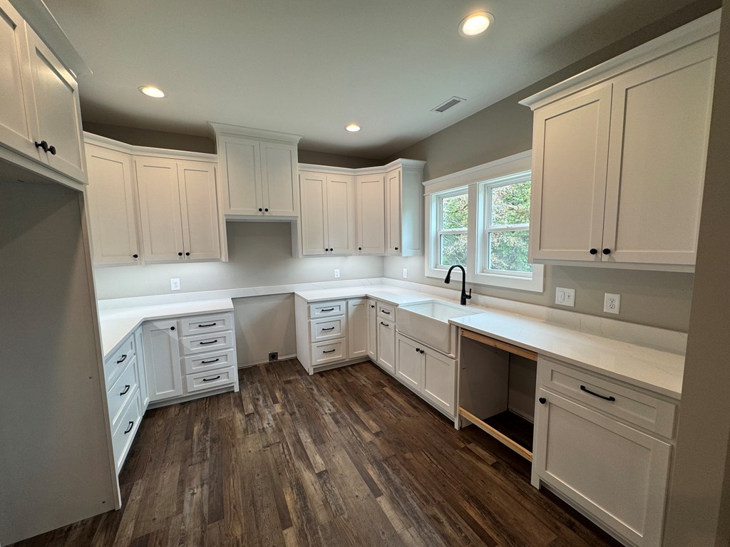 419499 Hayesville Residential