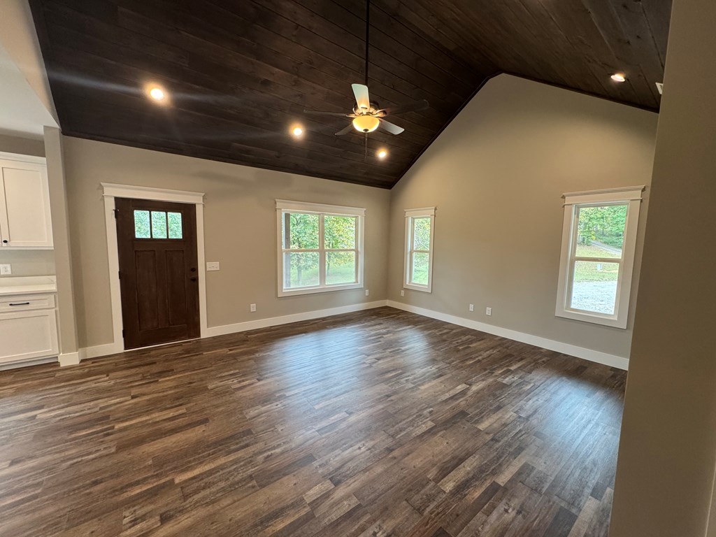 419499 Hayesville Residential