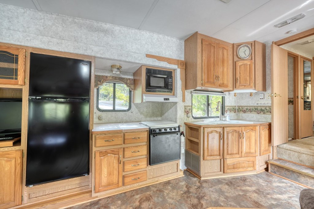 419504 Blairsville Residential