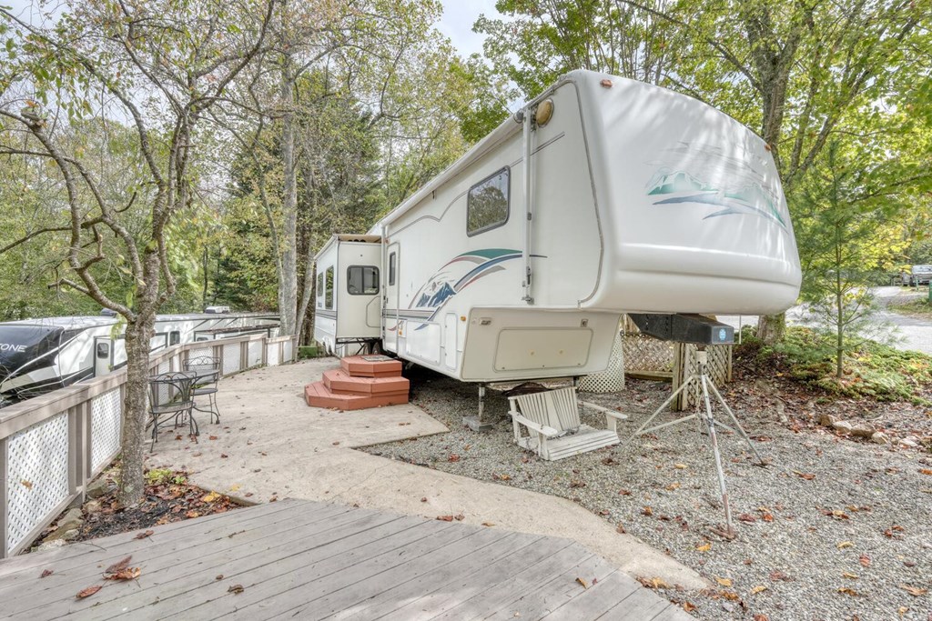 419504 Blairsville Residential