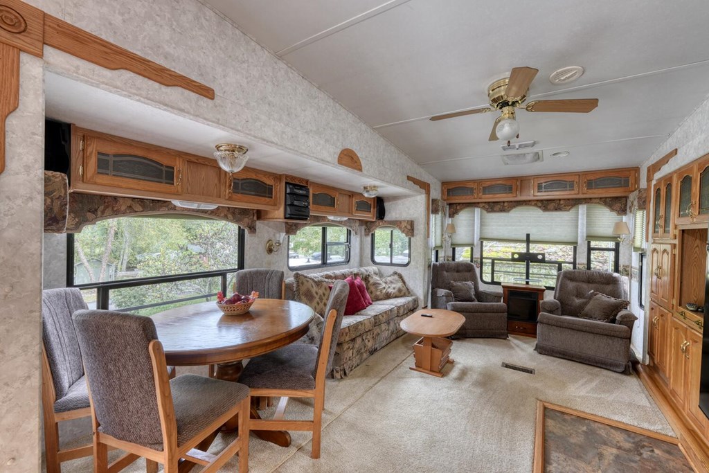 419504 Blairsville Residential