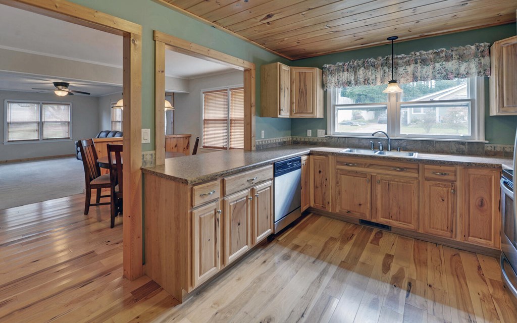 419513 Murphy Residential