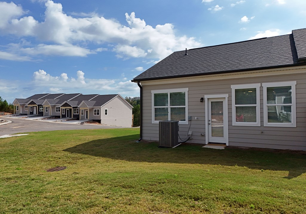 419515 Blue Ridge Townhouse
