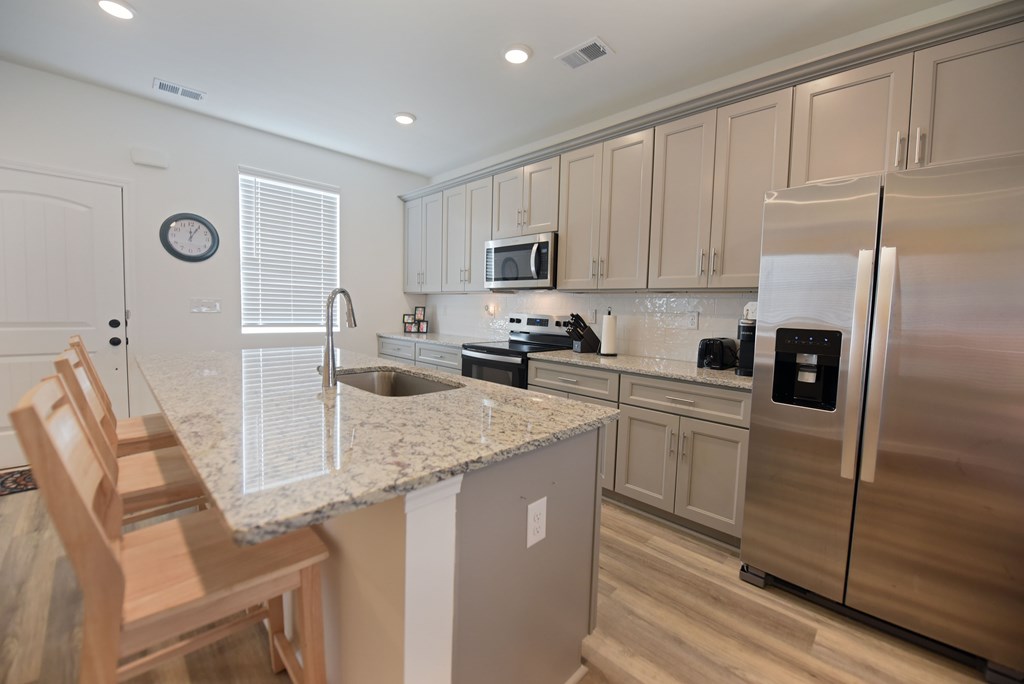 419515 Blue Ridge Townhouse