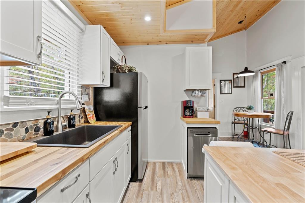 419519 Hiawassee Residential
