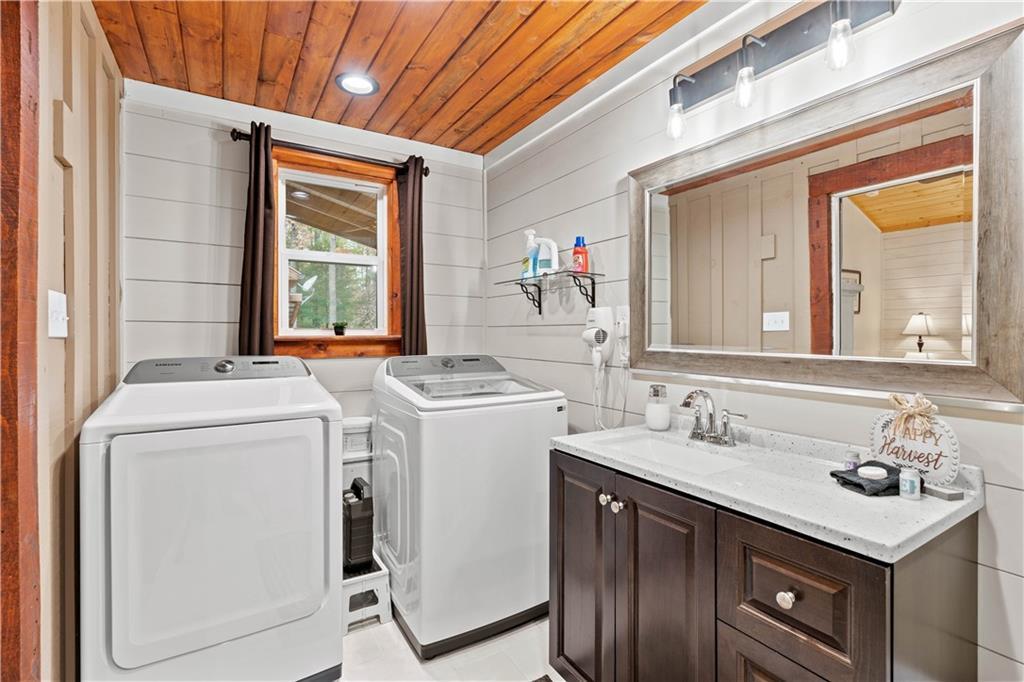419519 Hiawassee Residential