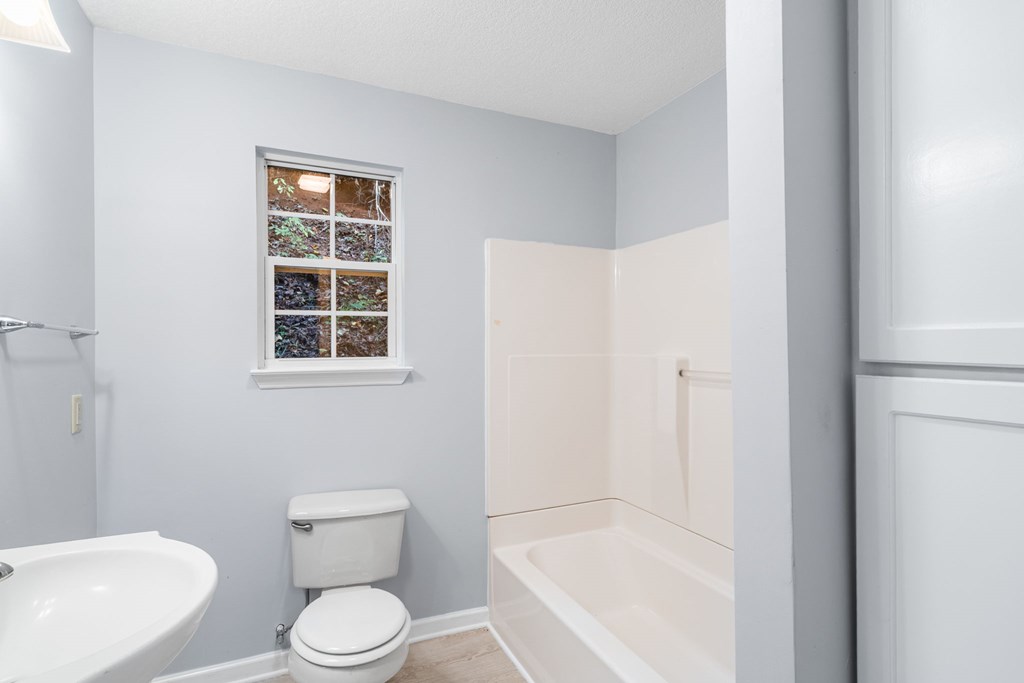 419564 Hiawassee Residential