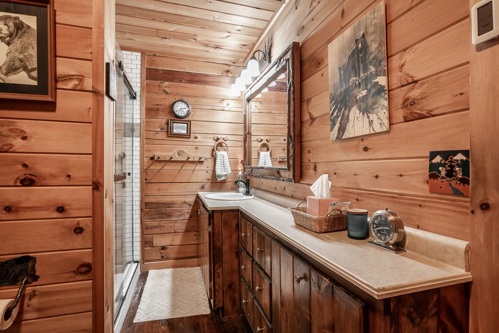 419571 Cherry Log Residential