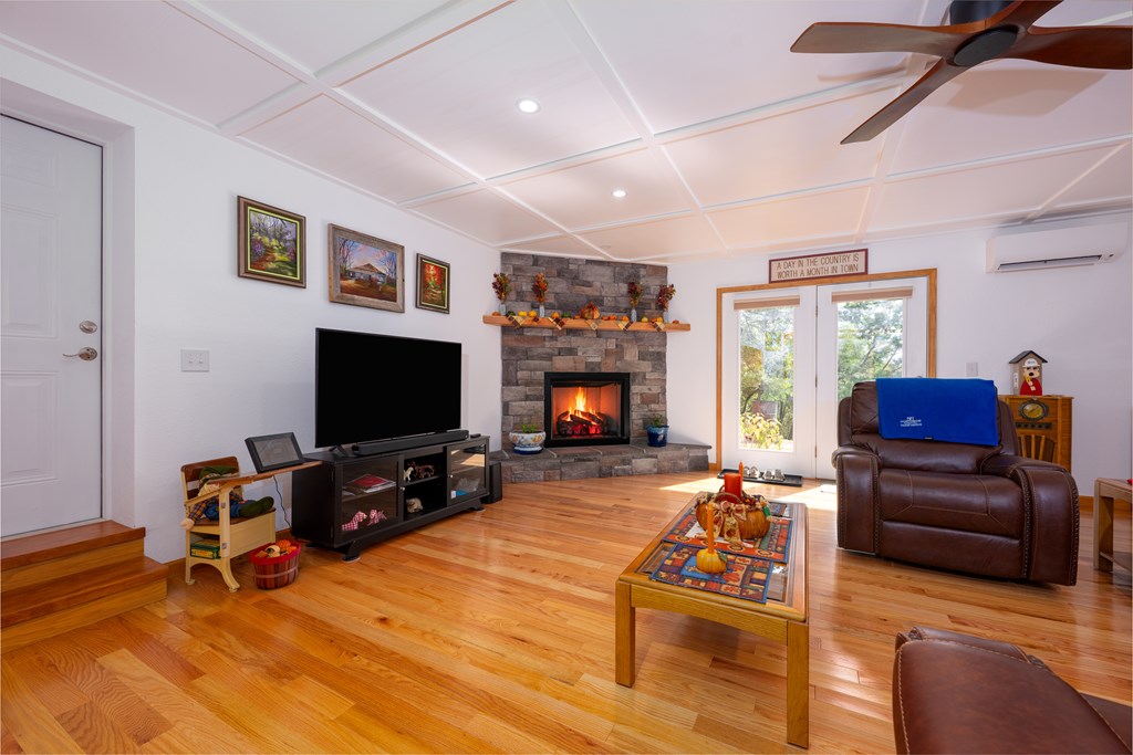 419574 Murphy Residential