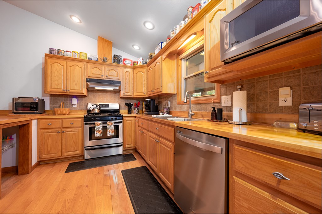 419574 Murphy Residential