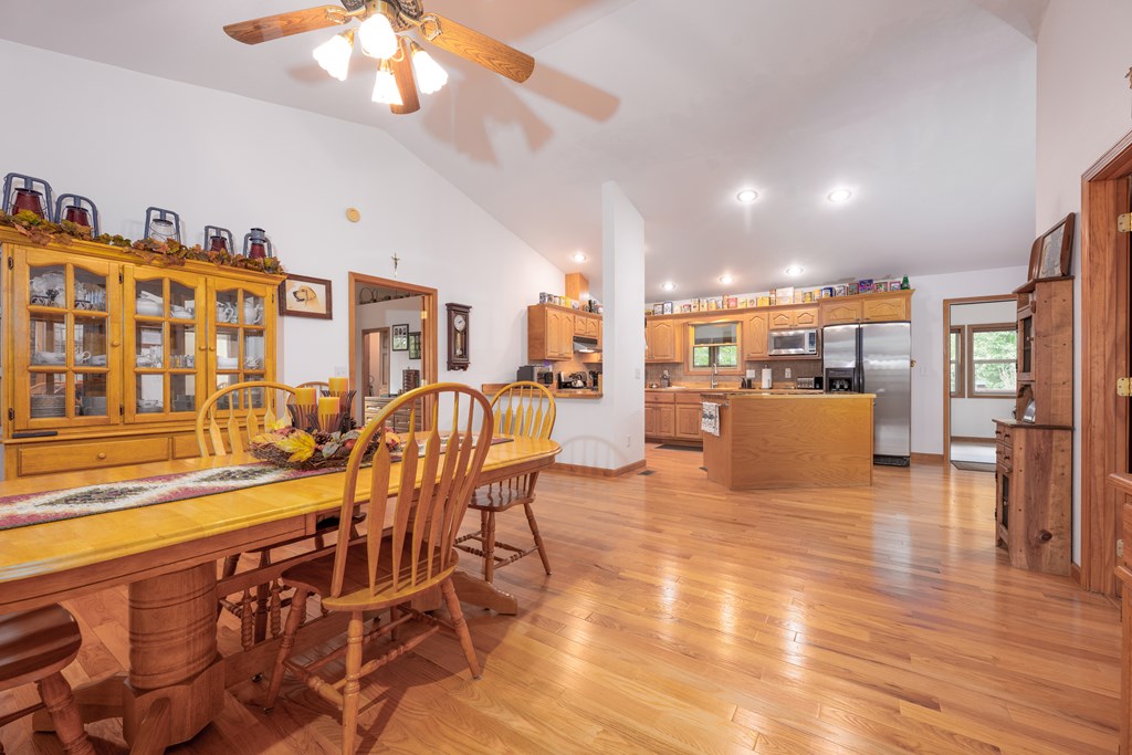 419574 Murphy Residential