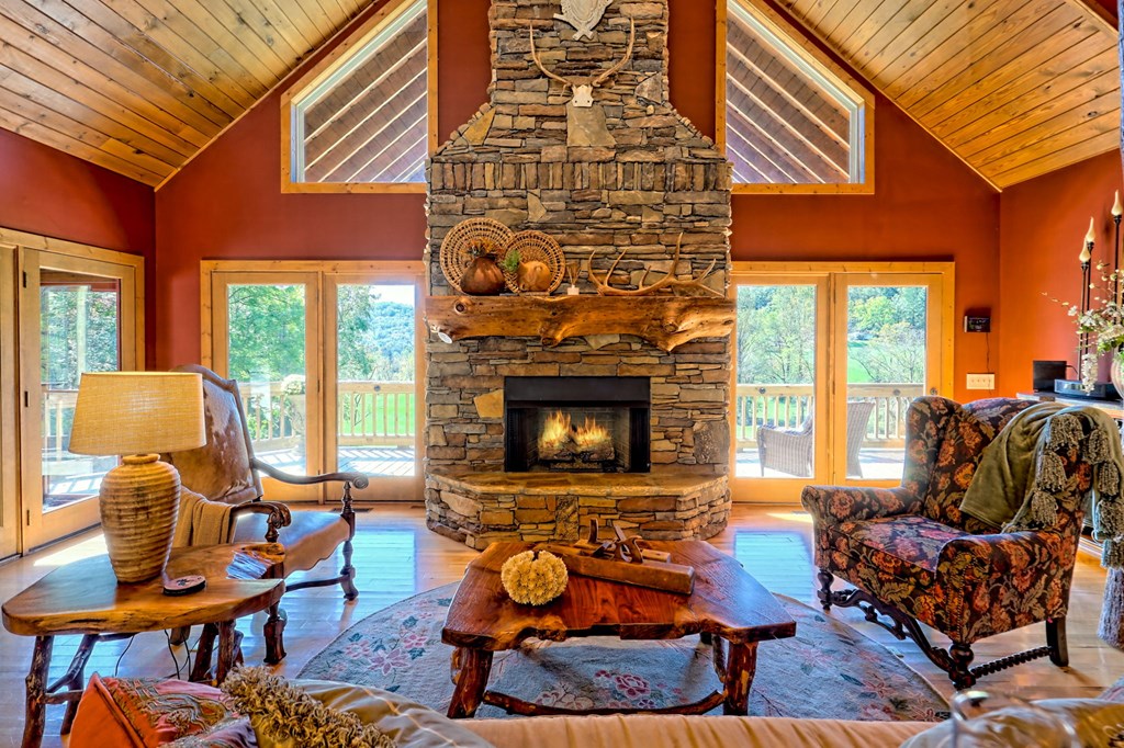 419586 Blairsville Residential