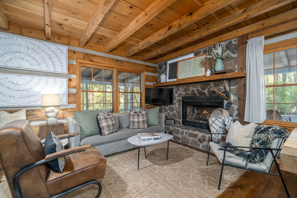 419587 Blue Ridge Residential