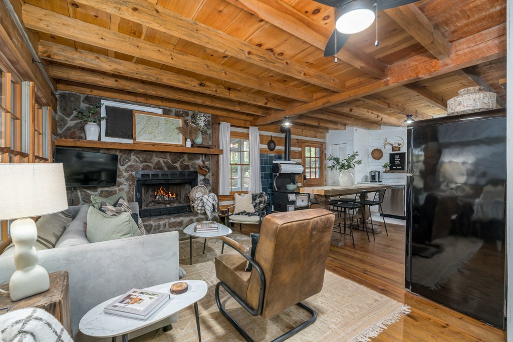 419587 Blue Ridge Residential