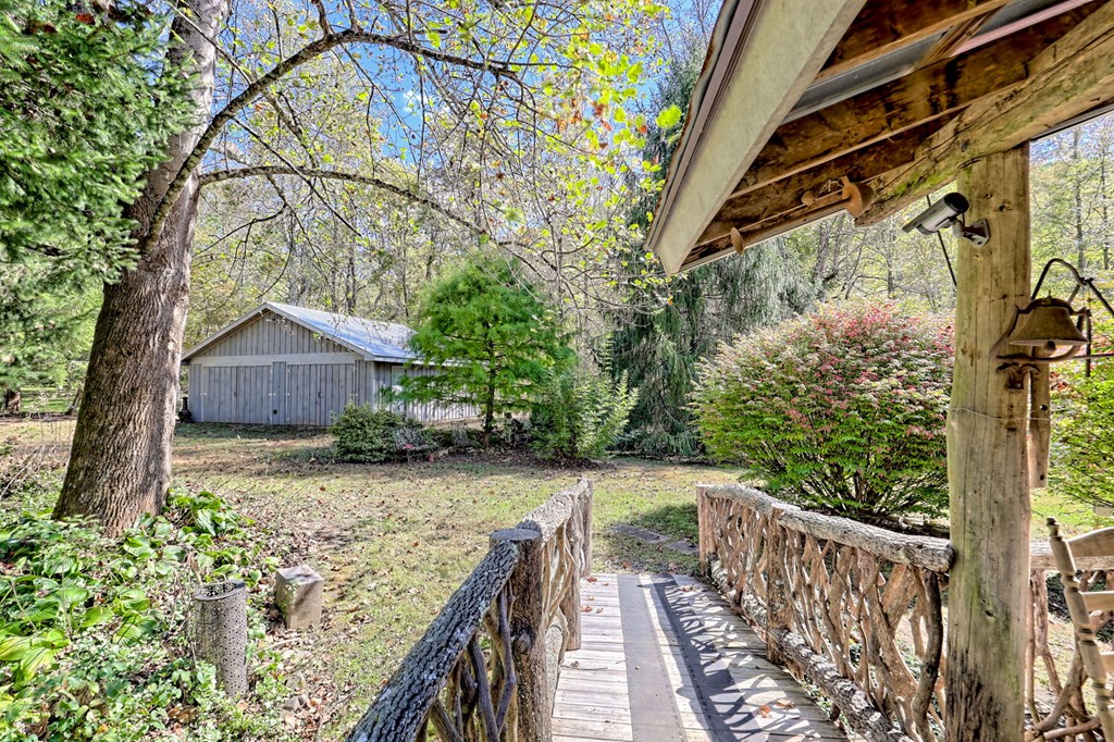 419588 Hayesville Residential