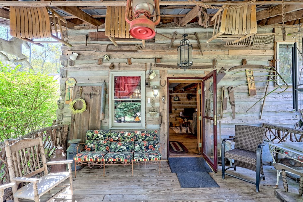 419588 Hayesville Residential