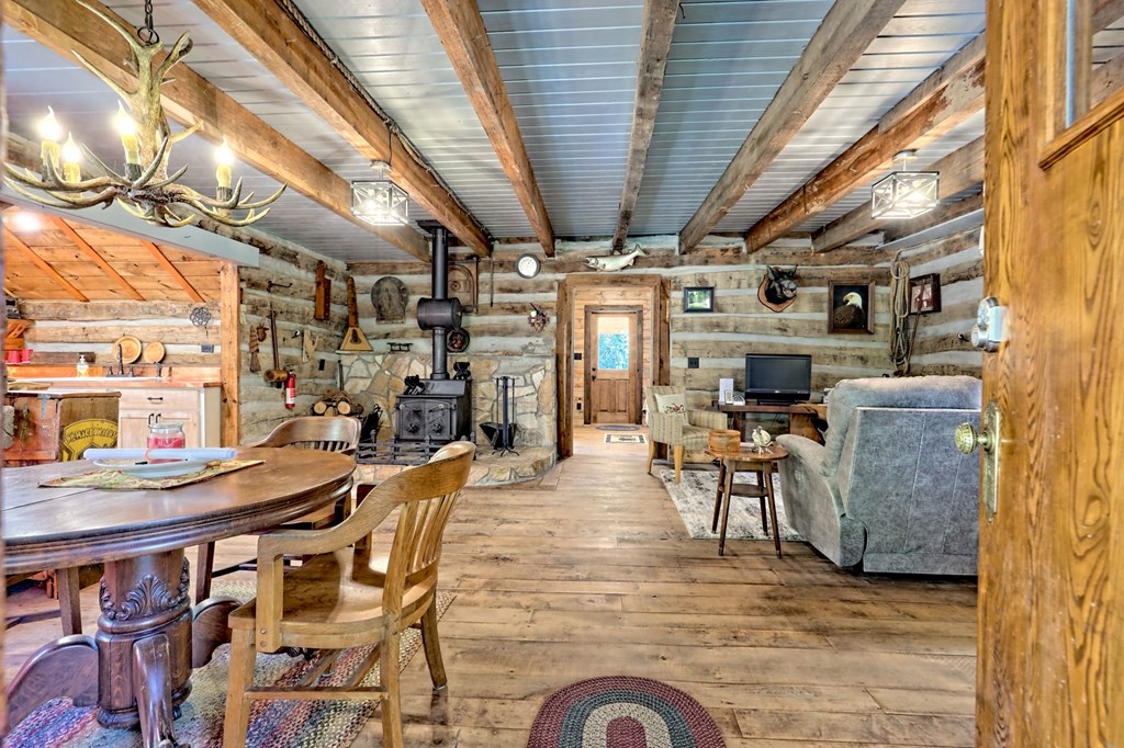 419588 Hayesville Residential