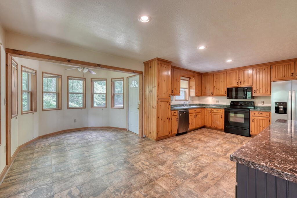 419589 Blairsville Residential