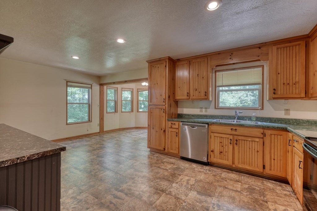 419589 Blairsville Residential