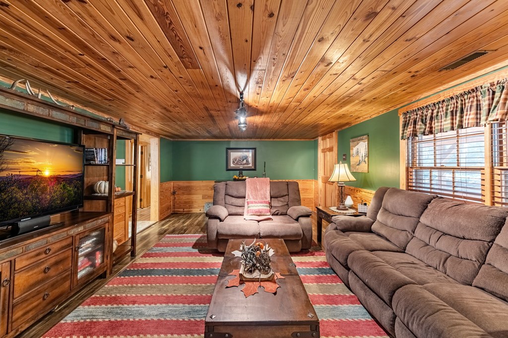 419590 Ellijay Residential