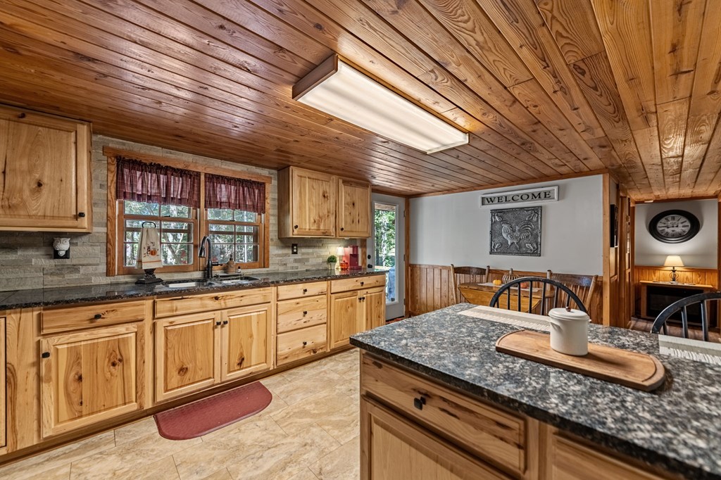 419590 Ellijay Residential