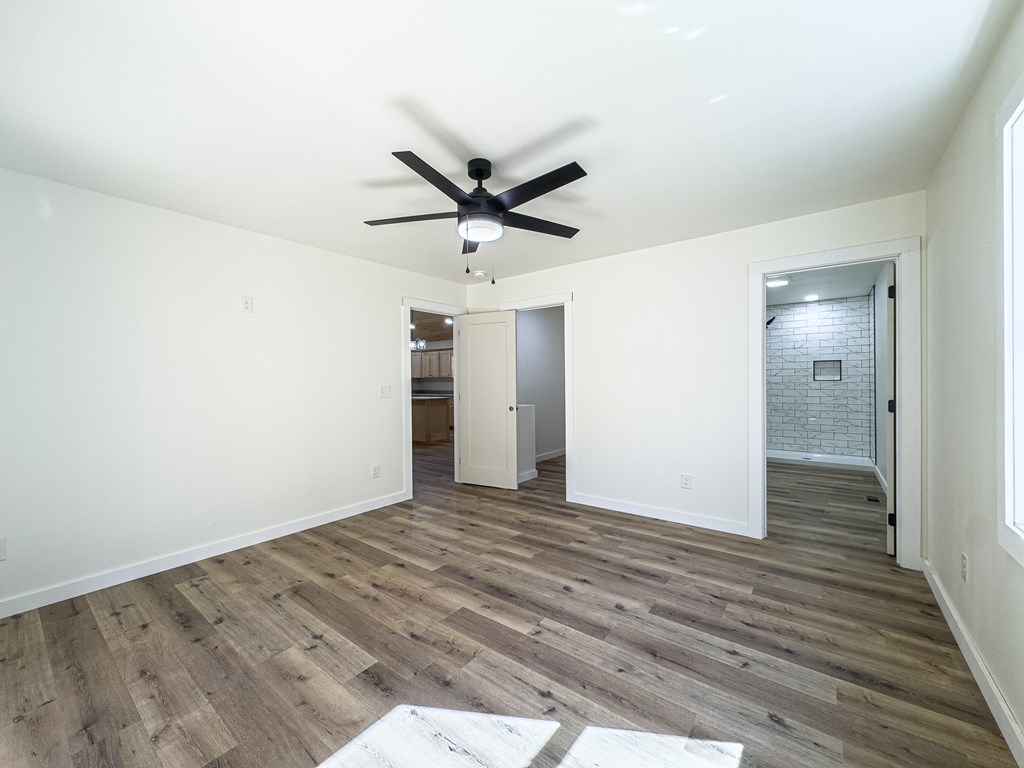 419593 Murphy Residential