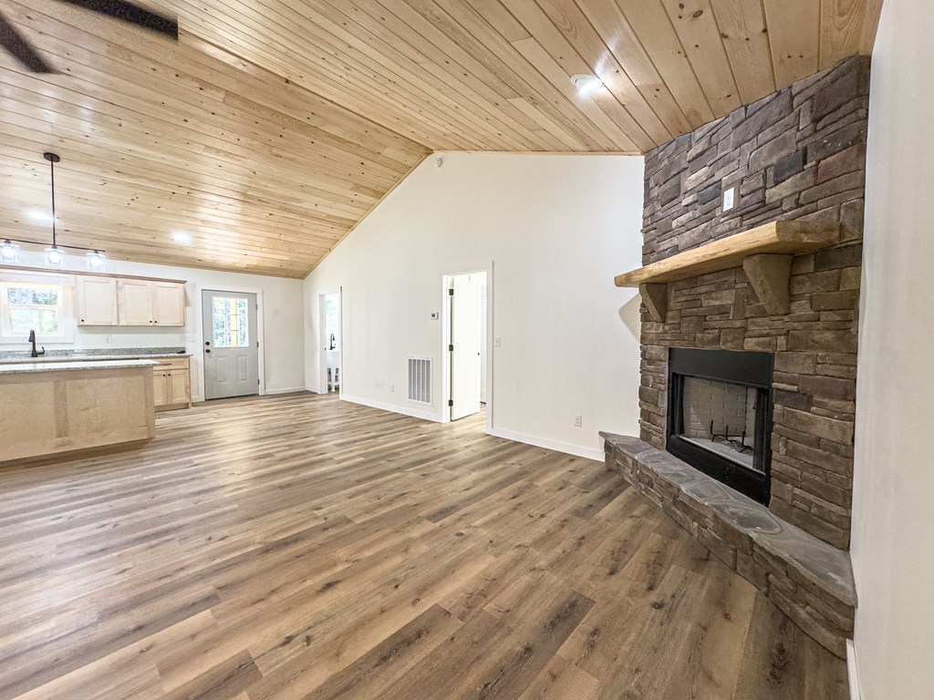 419593 Murphy Residential