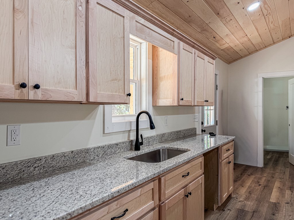 419593 Murphy Residential