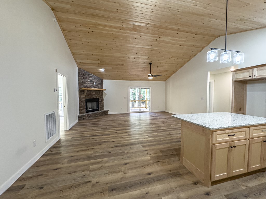 419593 Murphy Residential