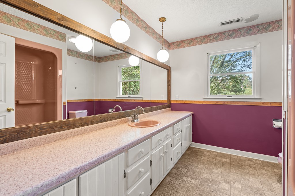 419604 Hayesville Residential