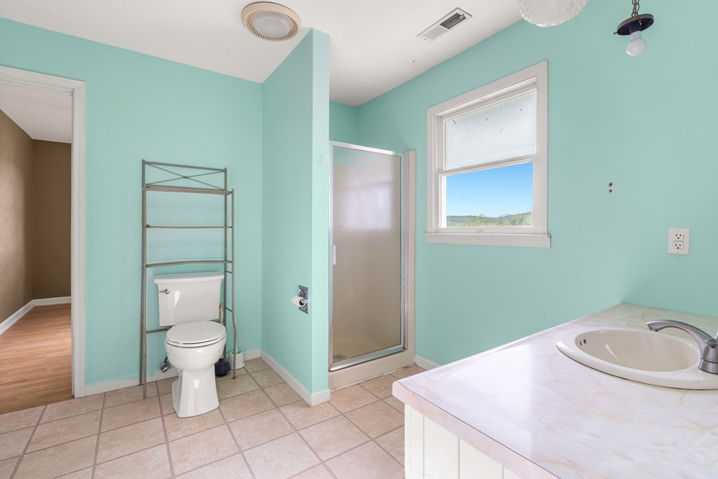 419604 Hayesville Residential