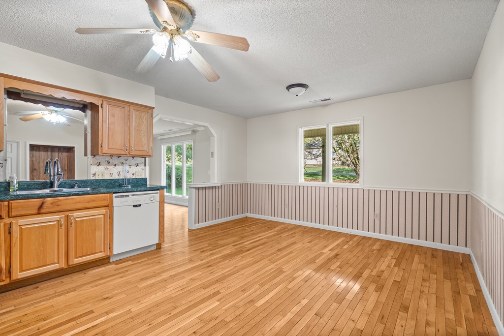 419604 Hayesville Residential