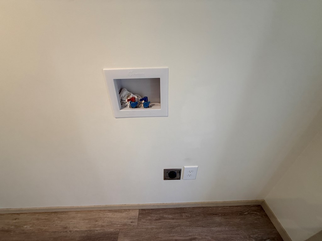 419639 Murphy Residential