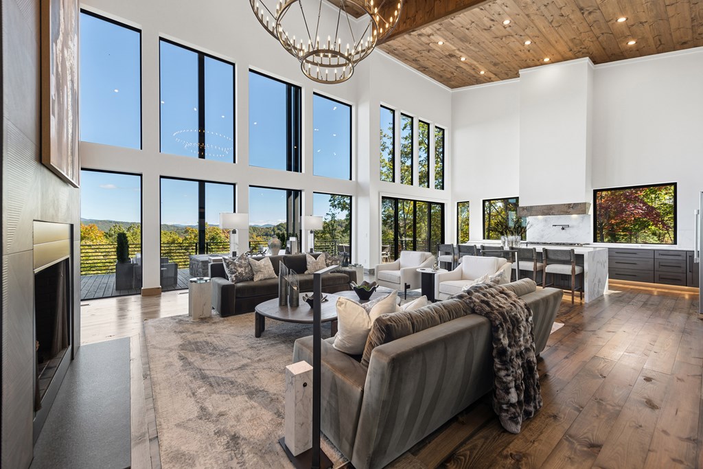 419651 Blue Ridge Residential