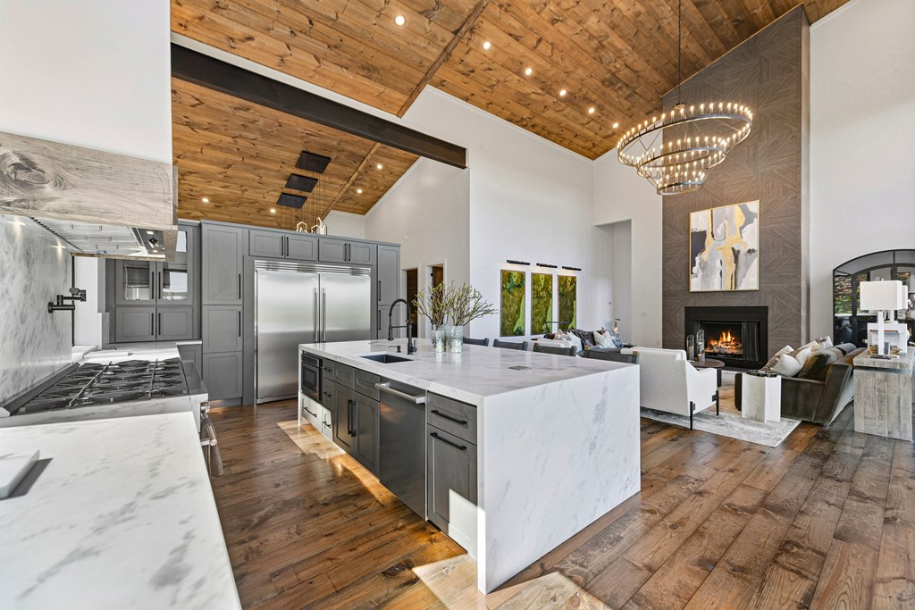 419651 Blue Ridge Residential