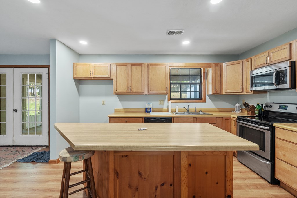 419656 Hiawassee Residential