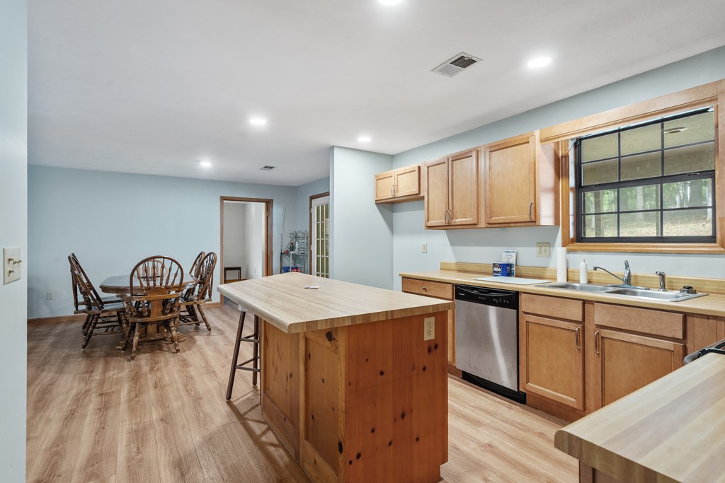 419656 Hiawassee Residential