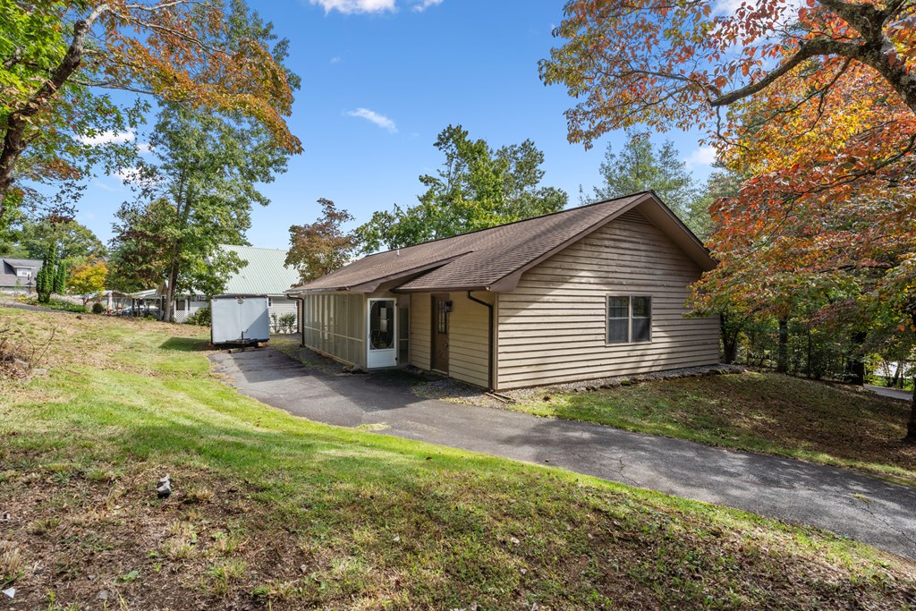 419656 Hiawassee Residential