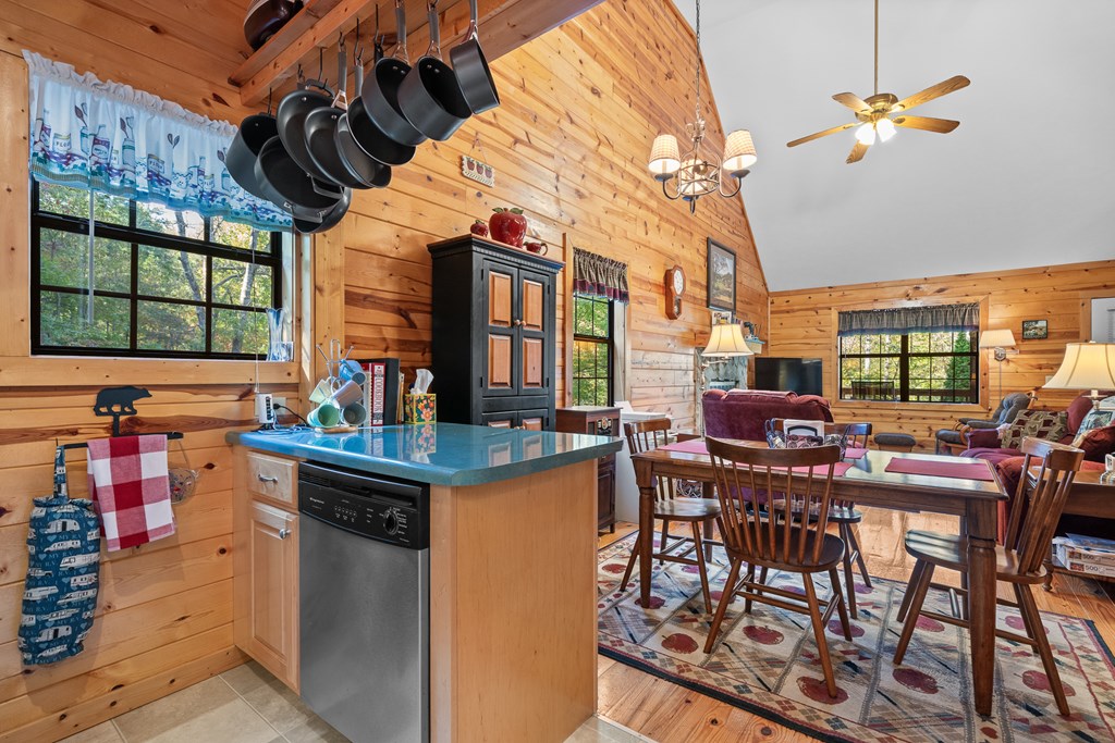 419667 Young Harris Residential