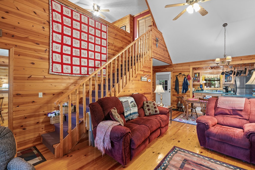 419667 Young Harris Residential