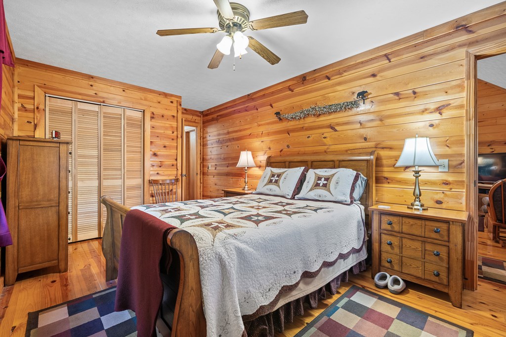 419667 Young Harris Residential