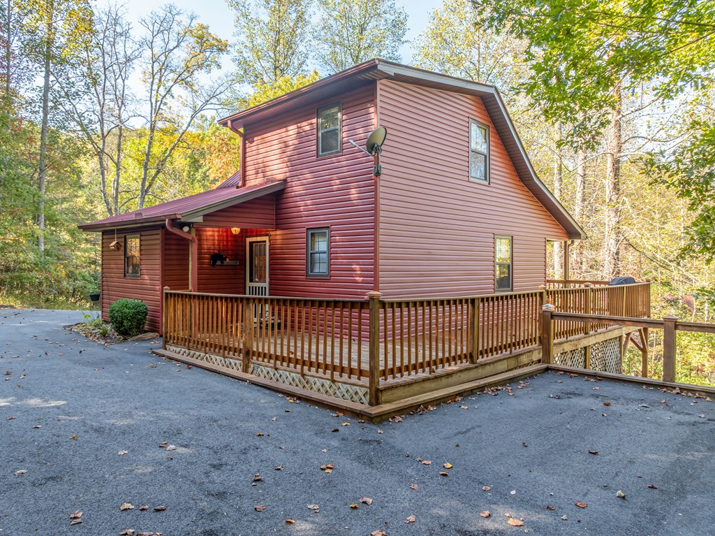 419667 Young Harris Residential