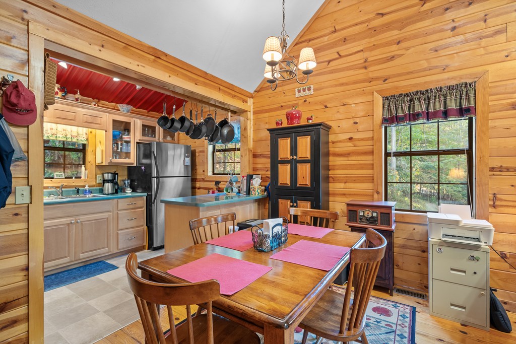 419667 Young Harris Residential