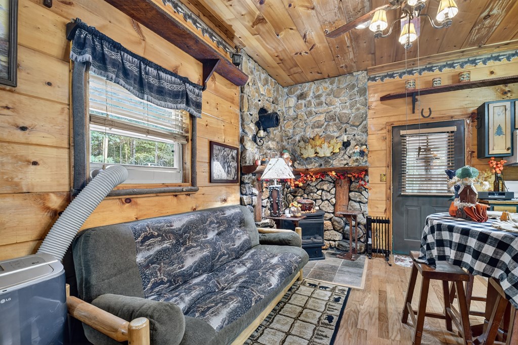419694 Blairsville Residential