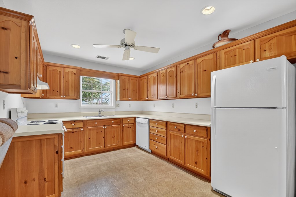 419699 Blue Ridge Residential